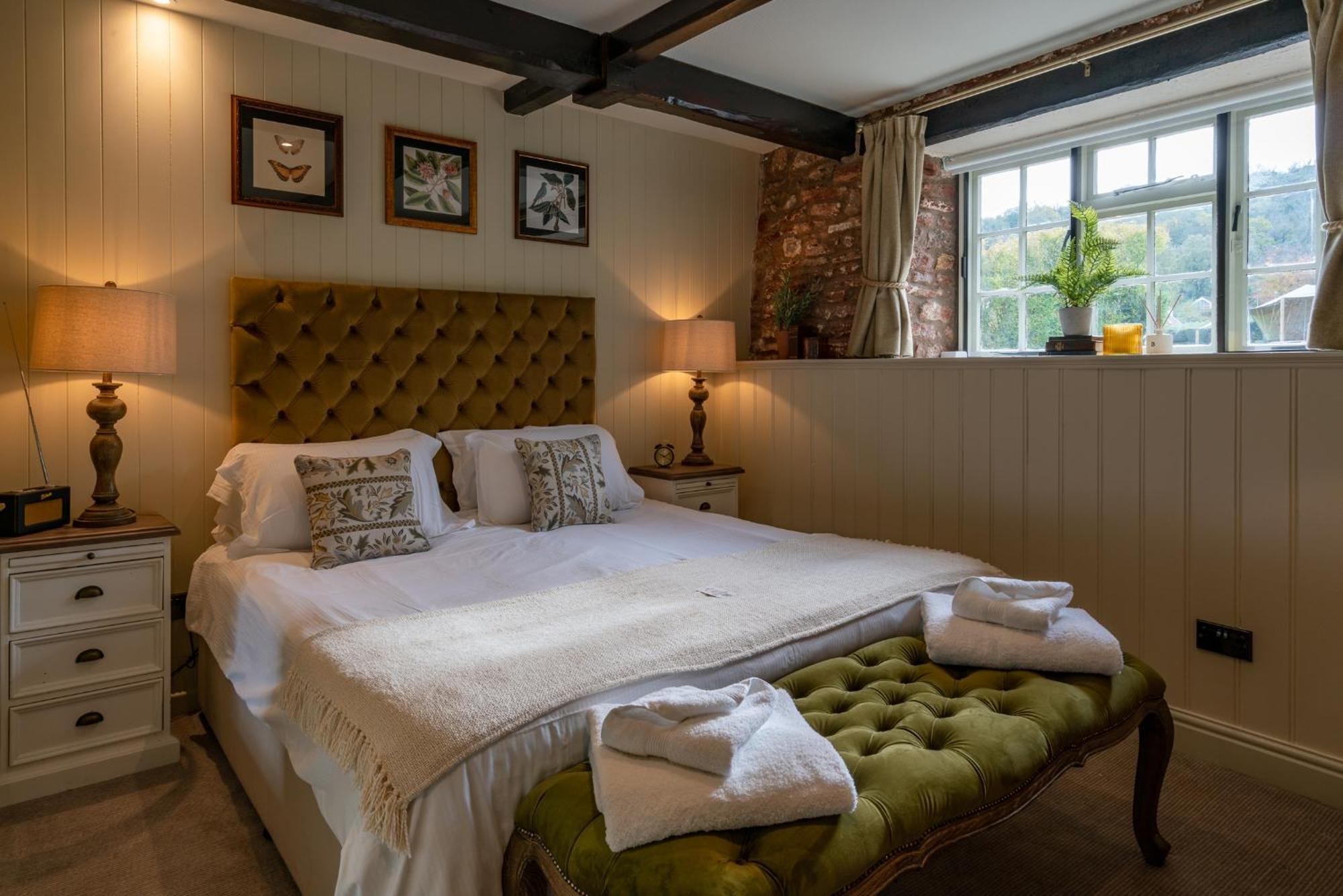 Hotel The Ring 'O' Bells Compton Martin Zewnętrze zdjęcie